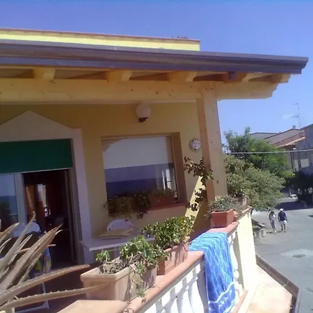Rent Independent Air-conditioned In Le Castella Le Castella (Calabria)